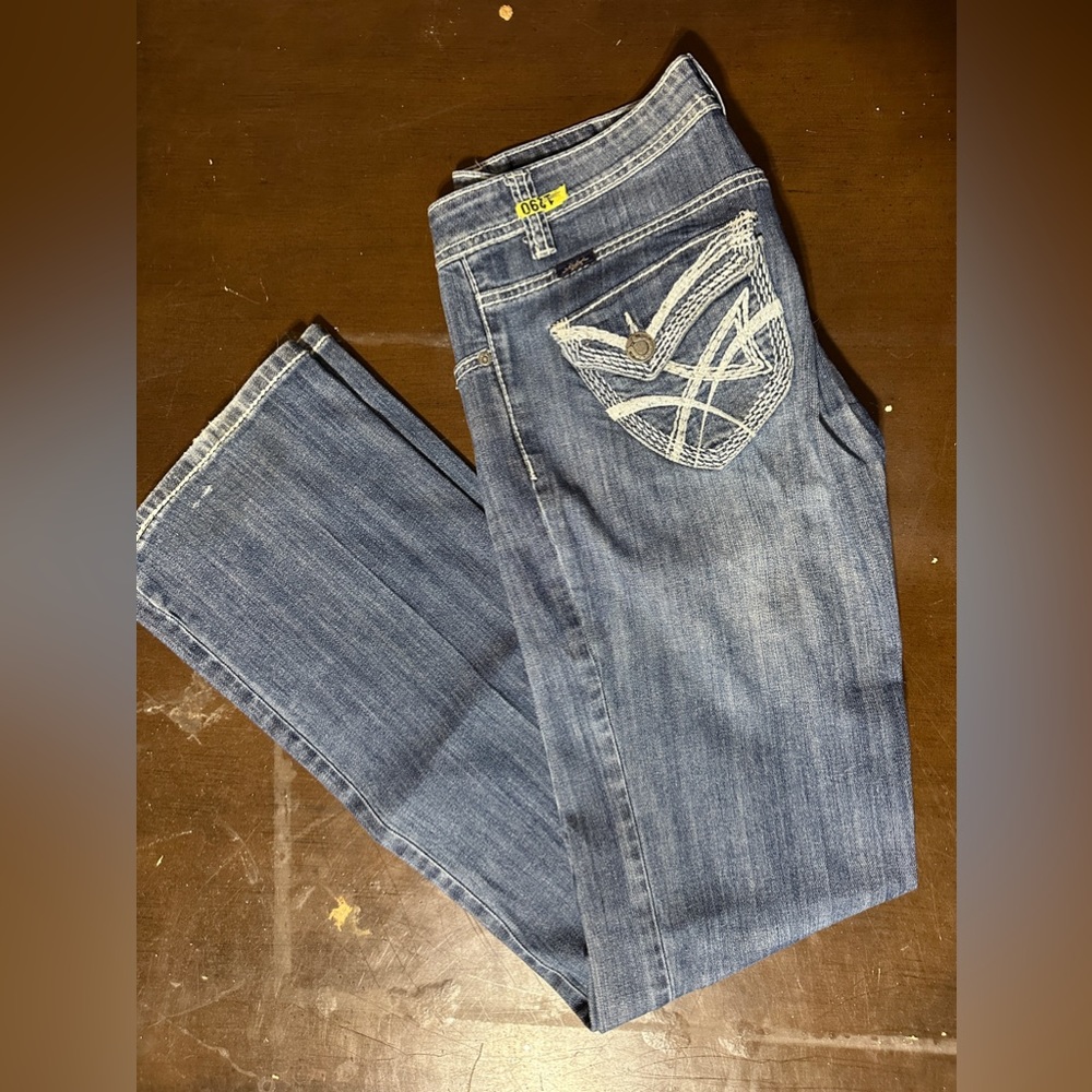 Cowgirl up bootcut size 6 (29x34reg)